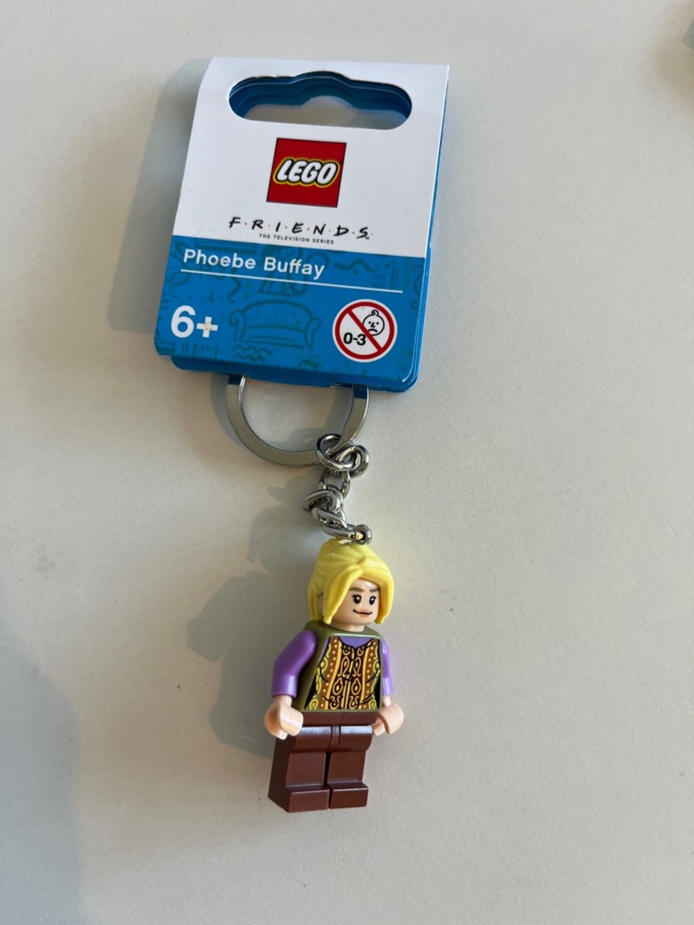 FRIENDS Lego Mini-Figure Keychain Set - Picture 8 of 8